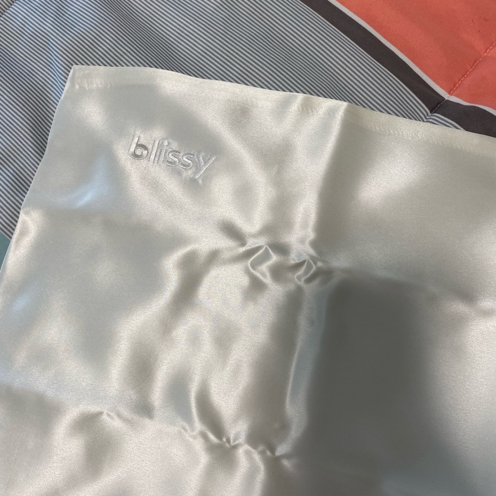 Blissy pillowcase